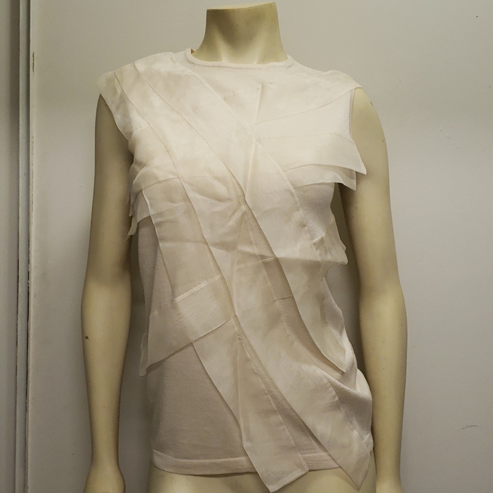 Hugo Boss top